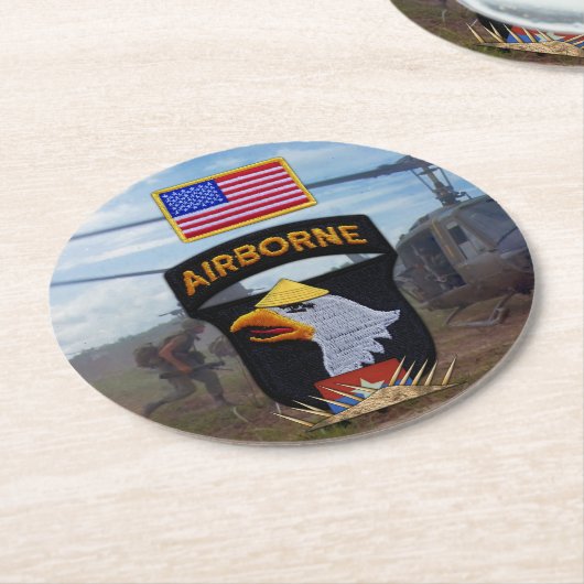 101. im Flugzeug schreiende Adler Vietnam Krieg Runder Pappuntersetzer (Angewinkelt)