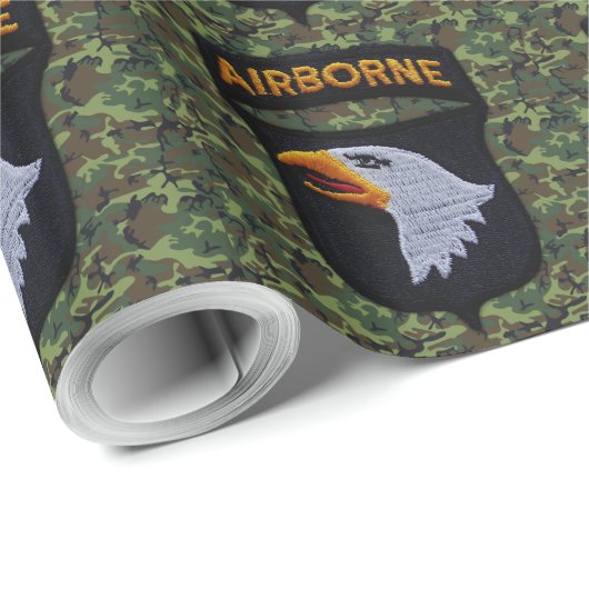 101. im Flugzeug schreiender Adlerflecken Geschenkpapier (Rolleneckpunkt)