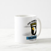 101st Im Flugzeug Abteilung "schreiender Eagles " Kaffeetasse (VorderseiteRechts)