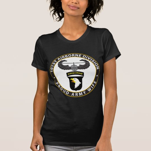 101st Im Flugzeug Ehefrau T-Shirt (Vorderseite)