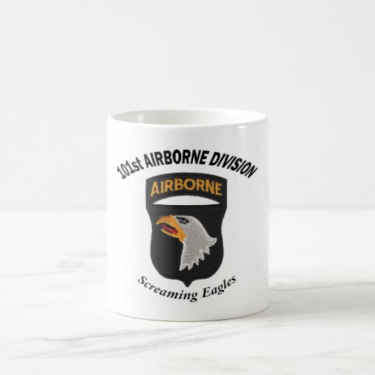 101st Im Flugzeug "schreiende Eagles" - Schale Kaffeetasse (Mittel)