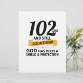 102 Jahre und immer noch den Geburtstag (Stehend Vorderseite)