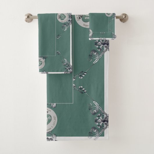 10.11.20.25.70. Silvery Gray Badhandtuch Set (Insitu)