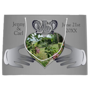 10.11.20.25,Foto Jahrestag CladdaughLa Große Geschenktüte