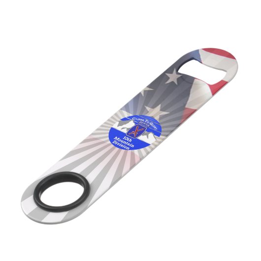 10. Bergabteilung "Climb to Glory" Speed Flaschenöffner (Vorderseite Schrägansicht)