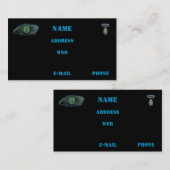 10. Kraftgruppe untersucht grelle Visitenkarte (Vorne/Hinten)