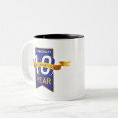 10. ZWEIFARBIGE TASSE (Vorderseite Links)