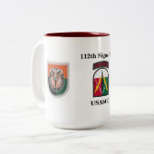 112th Signalbn-Tasse Zweifarbige Tasse (Vorderseite Links)