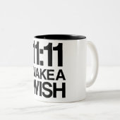 11:11 STELLEN EINE WUNSCH-Tasse her Zweifarbige Tasse (VorderseiteRechts)