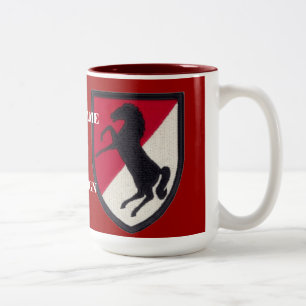 11. Flecken-Tasse ACR "Blackhorse" Zweifarbige Tasse