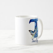 11 oz Florale blaue monogrammierte Kaffeetasse (VorderseiteRechts)