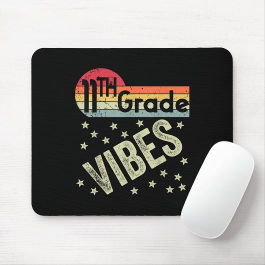 11th Grade Vibes Shirt Retro 80s Teacher Kids Back Mousepad (Mit Mouse)