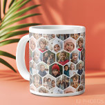 12 FotoCollage - Funky Hexagon Muster Jumbo-Tasse<br><div class="desc">Quadratische Foto funktionieren am besten mit dieser Vorlage. Fügen Sie Ihre Lieblings-Bilder zu dieser lustigen Vorlage. Sie können quadratische Fotos oder beliebige Foto für dieses Raster verwenden.</div>