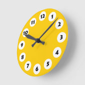 12 Spots - Black with White on Amber Runde Wanduhr (Winkel)