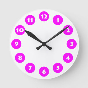 12 Spots - Weiß mit Magenta auf Weiß Runde Wanduhr