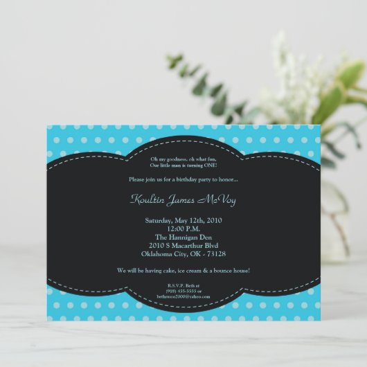12x18 Boy Blue Punkt Poke Birthday Einladung (Stehend Vorderseite)