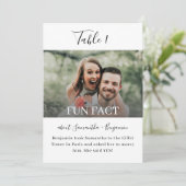 12x18 Fun Fakten Foto Hochzeit Tischnummern (Stehend Vorderseite)