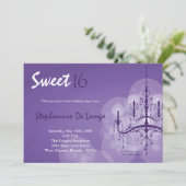 12x18 Lila Chandelier Sweet 16 Geburtstag Einladun Einladung (Stehend Vorderseite)