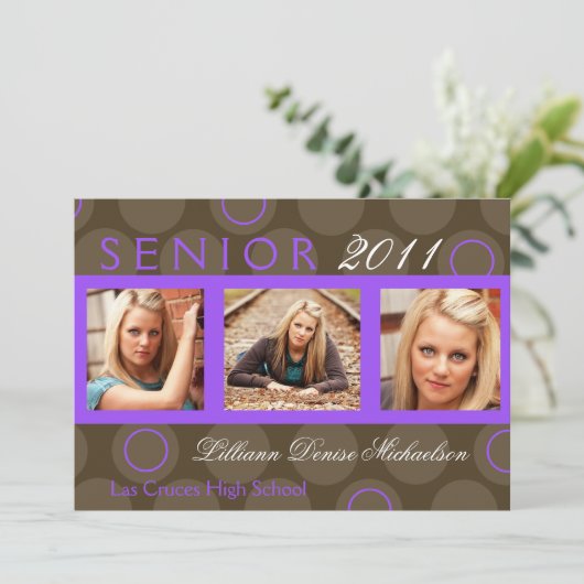 12x18 Lila Circle Polka Foto Senior Ankündigung (Stehend Vorderseite)