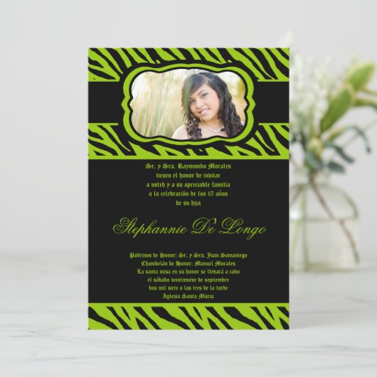 12x18 Lime Green Zebra Print Quinceanera Einladung (Stehend Vorderseite)