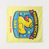 13.01. - Gummi Ducky Day Wandteppich (Vorderseite (Horizontal))
