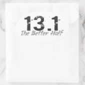 13.1 Die bessere Hälfte - Halbmarathonläufer Ovaler Aufkleber (Tasche)