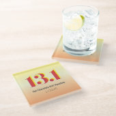 13.1 Fett Gelber Halbmarathon läuft Glasuntersetzer (Schrägansicht)