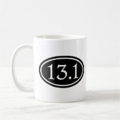 13,1 Halbmarathon-schwarzes Oval Kaffeetasse (Links)