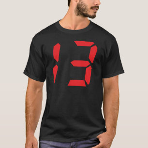13 digitale Zahl des Weckers mit dreizehn Rottöne T-Shirt