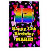 13. Geburtstag: Loving Hearts Pattern, Regenbogen Mittlere Geschenktüte (Vorderseite)