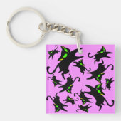 13 Irving das schwarze Kätzchen, das Magie springt Schlüsselanhänger (Vorderseite)