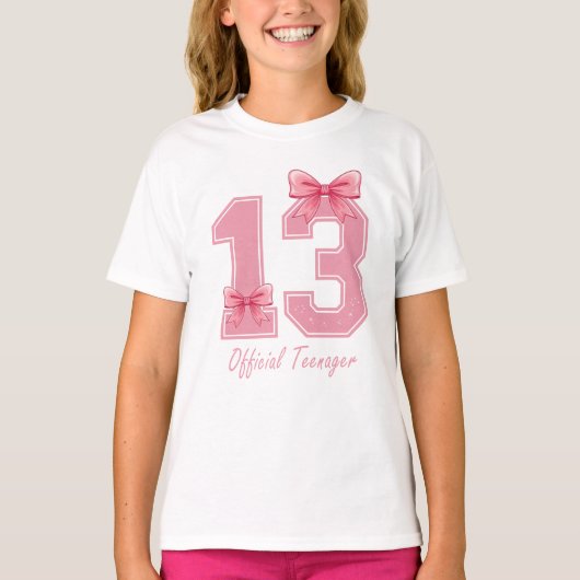 13 Jahre alter rosa Coquette Bow Offizieller Teena T-Shirt (Vorderseite)