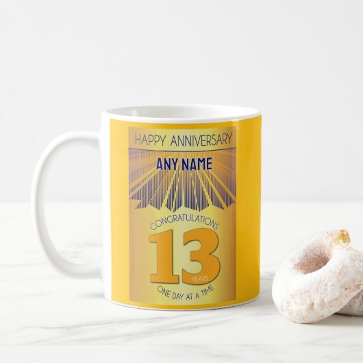 13 Year Sober Anniversary | Golden Ray 12 Step Kaffeetasse (Mit Donut)