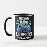 13th Birthday Gift Gamer Boys Level 13 Unlocked Tasse<br><div class="desc">13th Birthday Gift Gamer Boys Level 13 Unlocked Video Game Gift. Perfect gift for your dad,  mom,  dad,  men,  women,  friend and family members on Thanksgiving Day,  Christmas Day,  Mothers Day,  Fathers Day,  4th of July,  1776 Independent Day,  Veterans Day,  Halloween Day,  Patrick's Day</div>