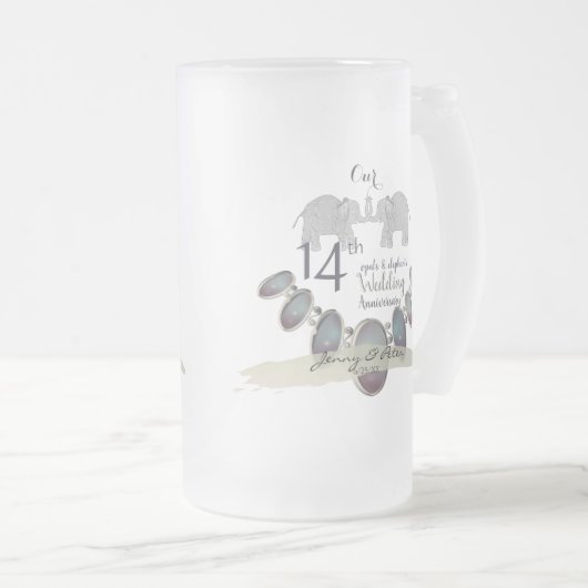 14. Hochzeit-Jubiläum-Elefanten und Opale Mattglas Bierglas (VorderseiteRechts)