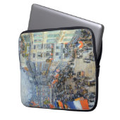 14. Juli, Rue Daunou von Childe Hassam Laptopschutzhülle (Vorderseite Links)