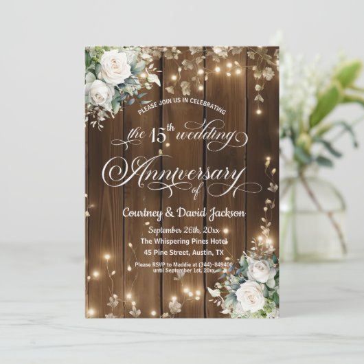 15. Hochzeitstag Rustikale String Lights Einladung (Stehend Vorderseite)