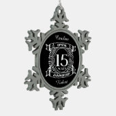 15. Hochzeitstag Schwarzweiß Schneeflocken Zinn-Ornament (Links)