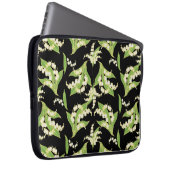 15-Zoll-Laptop-Sieb: Lilies of the Valley, Black Laptopschutzhülle (Vorne Rechts)