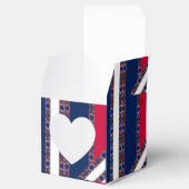 166 GESCHENKSCHACHTEL (Geöffnet)