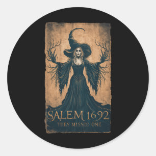 1692 fehlte ein Halloween-Feminist Hexentria Runder Aufkleber