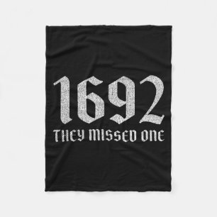 1692 verpasste einen lustigen Halloween-Hexen-Dark Fleecedecke