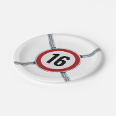 16. Geburtstag Geschwindigkeitsbegrenzung Pappteller (Schrägansicht)