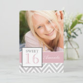 16 . GEBURTSTAG PINK GRAY ZICKZACK PATTERN EINLADUNG (Stehend Vorderseite)