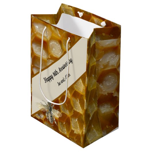 16. Hochzeitstag, Wax Mittlere Geschenktüte (Vorderseite Schrägansicht)