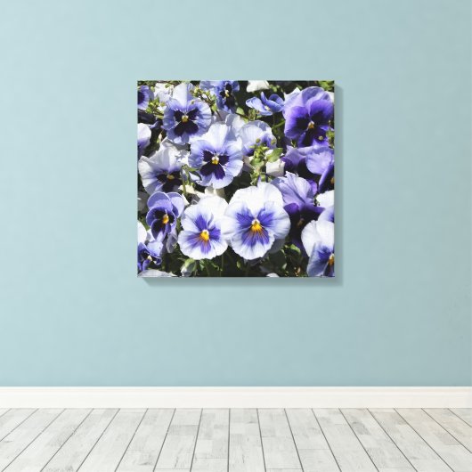 16"x16" Lila Stiefmütterchen Leinwanddruck (Insitu (Holzboden))