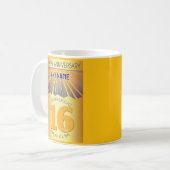 16Year Sober Anniversary | Golden Ray 12 Step Kaffeetasse (Vorderseite Links)