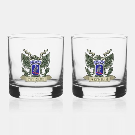 173. Im Flugzeug Brigade Whiskyglas (Vorderseite)