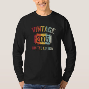 17 Jahre alt Vintag 2005 17. Geburtstag T-Shirt