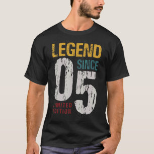 17 Jahre alt Vintag 2005 17. Geburtstagsdekoration T-Shirt
